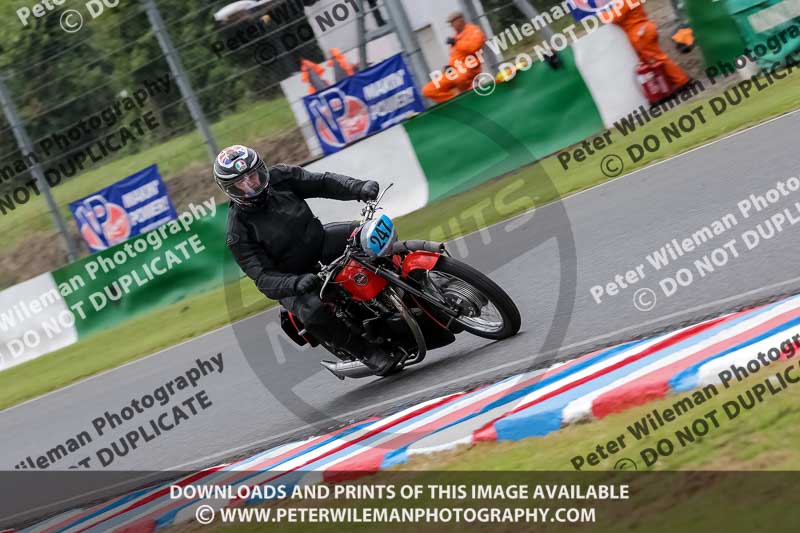 Vintage motorcycle club;eventdigitalimages;mallory park;mallory park trackday photographs;no limits trackdays;peter wileman photography;trackday digital images;trackday photos;vmcc festival 1000 bikes photographs